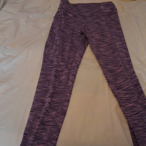 All in motion Purple Leggings with Pockets - Picture 3 of 4